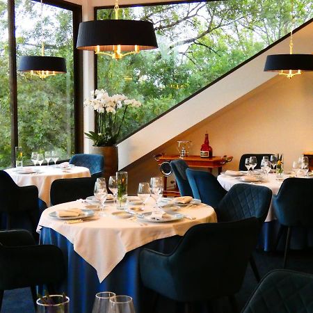 Hostellerie Restaurant Les Gorges De L'Aveyron Bruniquel Ngoại thất bức ảnh