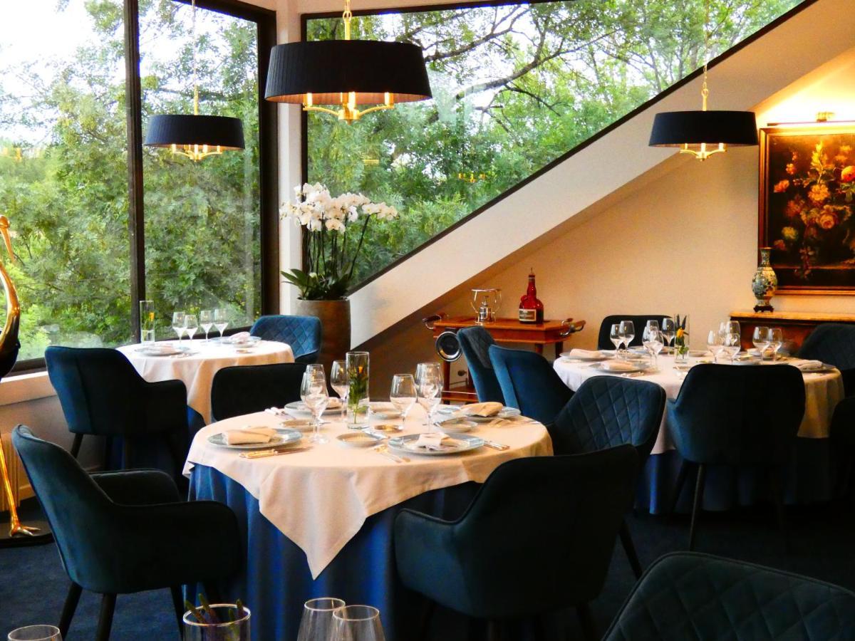 Hostellerie Restaurant Les Gorges De L'Aveyron Bruniquel Ngoại thất bức ảnh