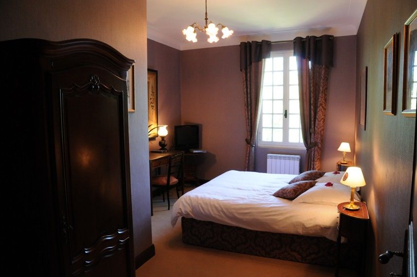Hostellerie Restaurant Les Gorges De L'Aveyron Bruniquel Ngoại thất bức ảnh